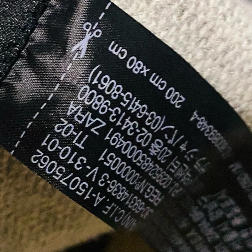 ZARA super soft blanket scarf shawl plaid cream gray wrap - Picture 4 of 4